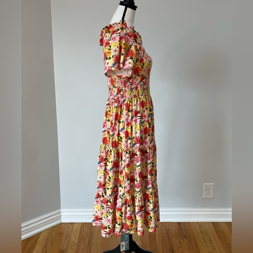 Laree & Co Hartley Ruffle Smocked Tiered Dress size M New with tags New - Picture 3 of 12